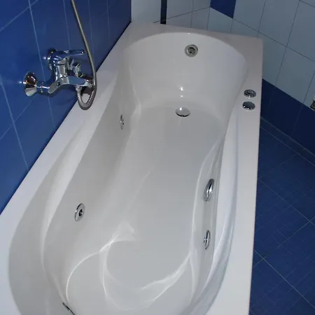 فندق Milenium 2*